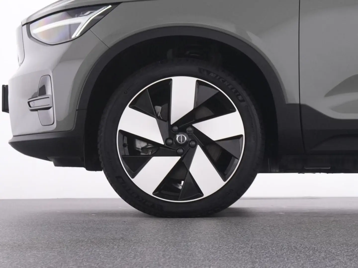 XC40 P8 Twin AWD Plus Recharge +20ZOLL+STANDHZ+