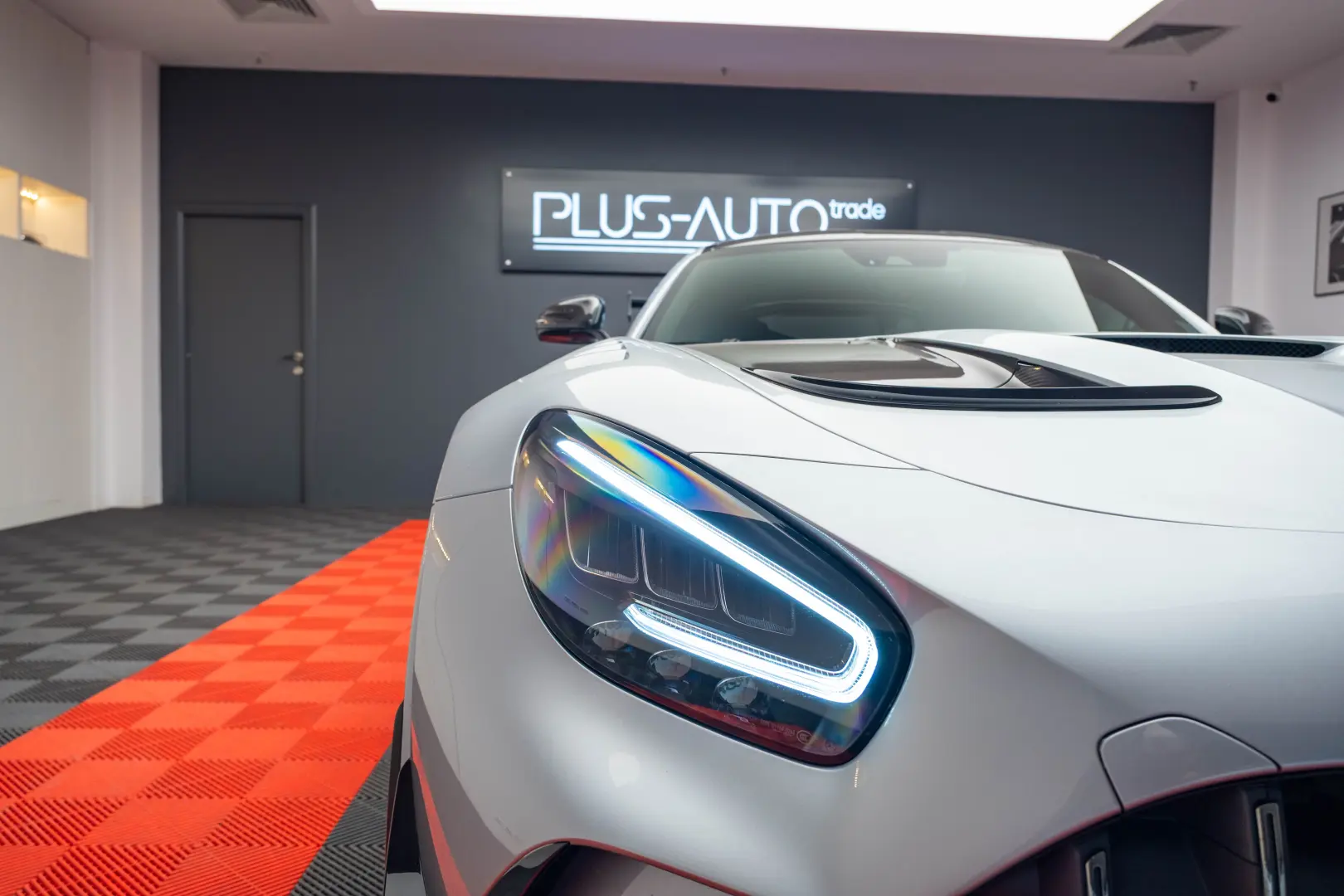 2023 Mercedes-Benz AMG GT Black Series 200km