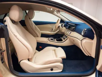 Mercedes Benz E 200 4Matic Coupe
