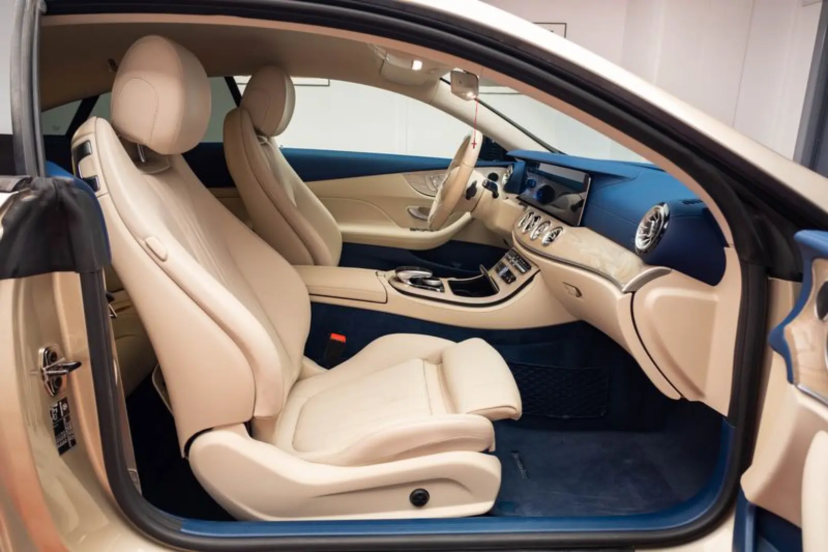 Mercedes Benz E 200 4Matic Coupe