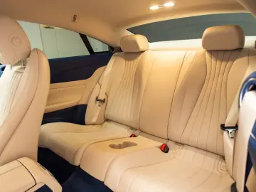 Mercedes Benz E 200 4Matic Coupe