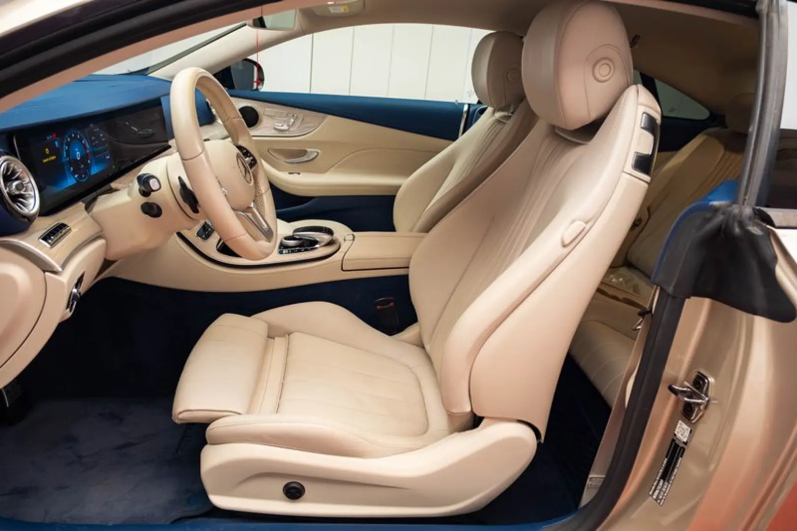 Mercedes Benz E 200 4Matic Coupe