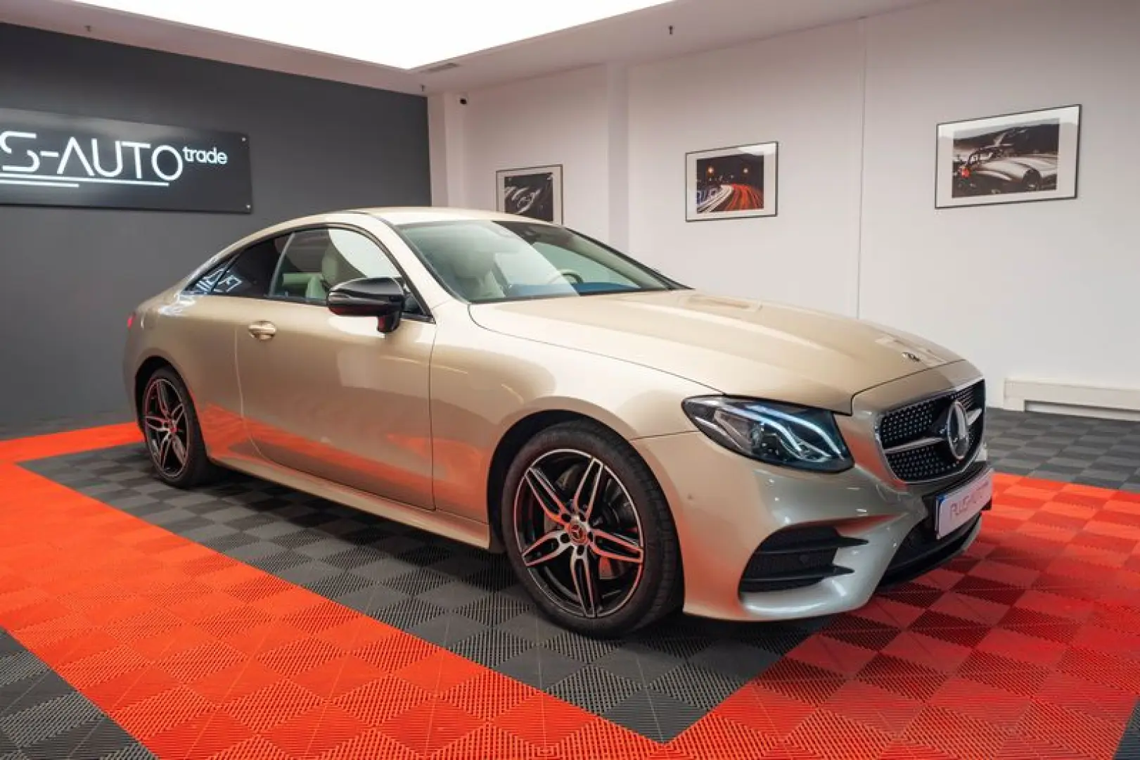 Mercedes Benz E 200 4Matic Coupe