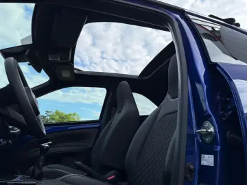 Aygo X Air Explore **FALTDACH/JBL**