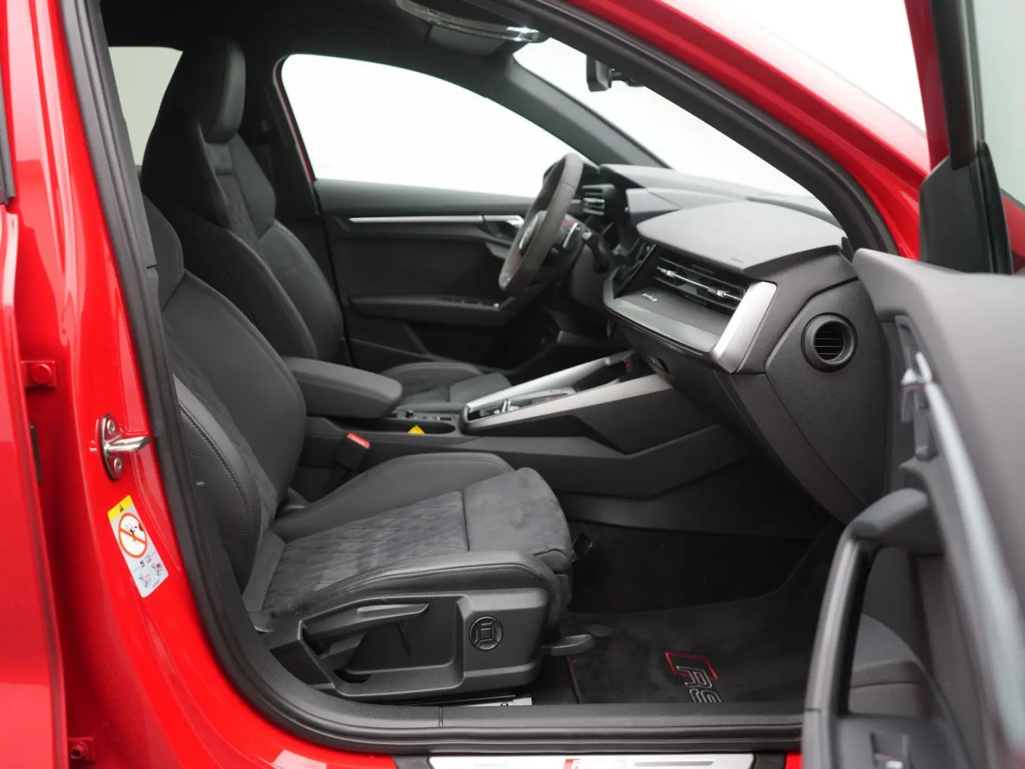 RS3 Sportback SPORTABGASANLAGE KAM ACC CARPLAY