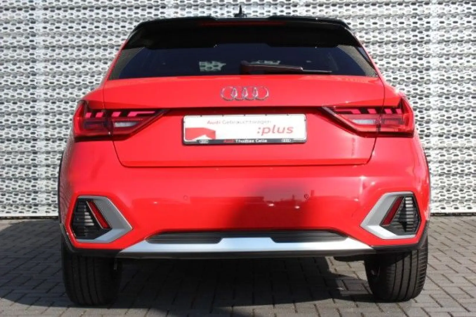 A1 allstreet 35 TFSI S tronic LED ACC ASI SpSi S
