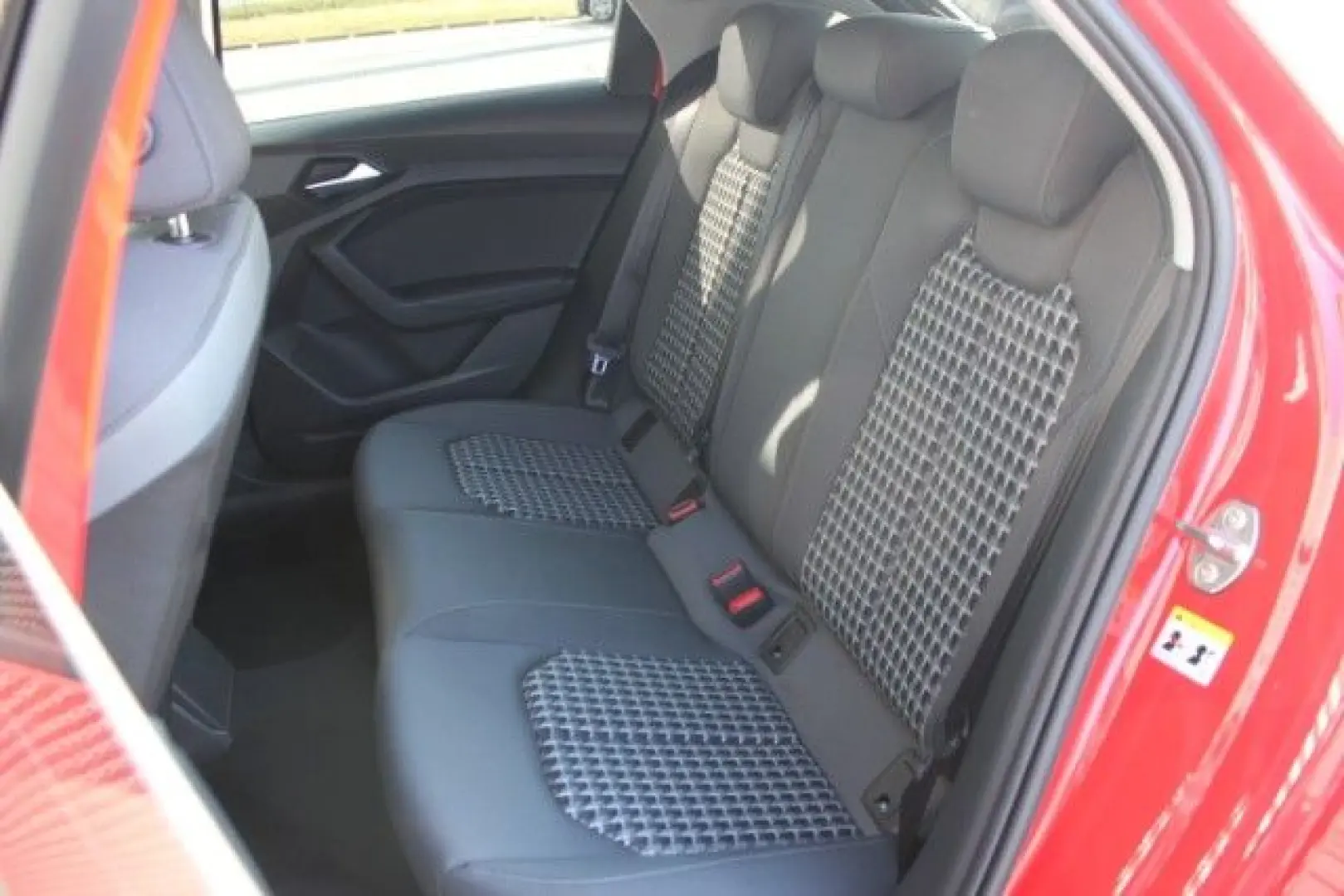 A1 allstreet 35 TFSI S tronic LED ACC ASI SpSi S