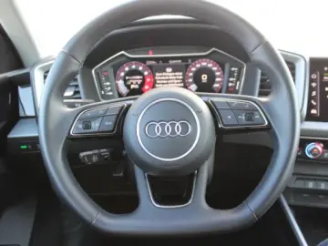 A1 allstreet 35 TFSI S tronic LED ACC ASI SpSi S