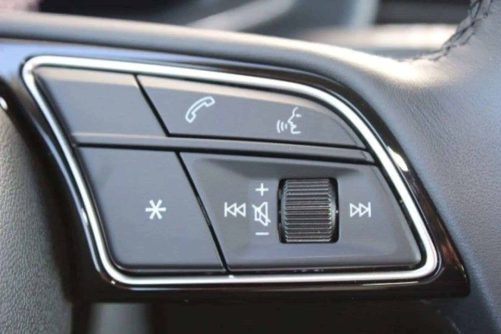 A1 allstreet 35 TFSI S tronic LED ACC ASI SpSi S