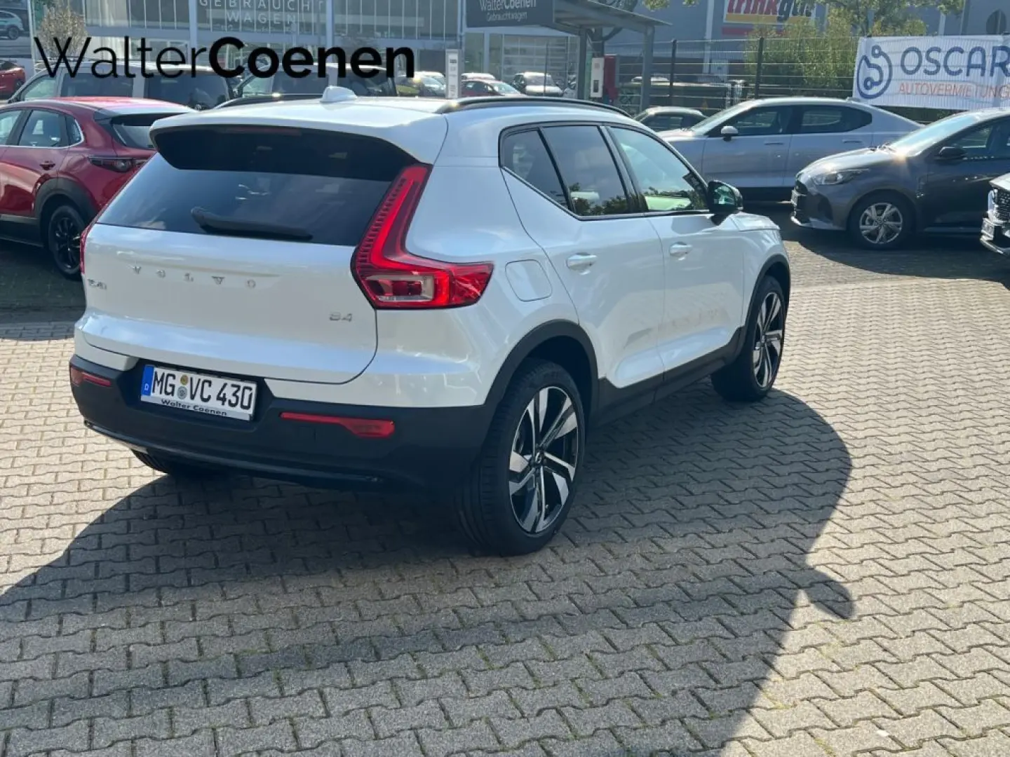 XC40 B4 B DKG Ultra Dark,Businnes-P, AHK, Leder
