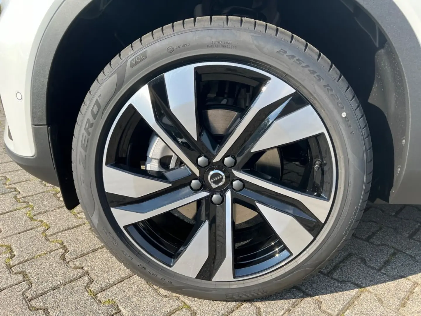 XC40 B4 B DKG Ultra Dark,Businnes-P, AHK, Leder