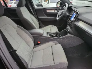 XC 40  Plus Dark*Harman/Kardon*Pano*Navi*ACC*