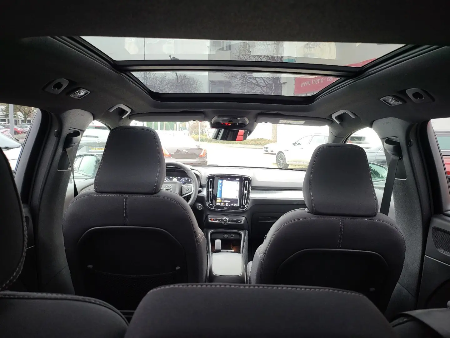XC 40  Plus Dark*Harman/Kardon*Pano*Navi*ACC*