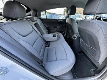 Hyundai IONIQ 1.6 Plug-In Hybrid STYLE