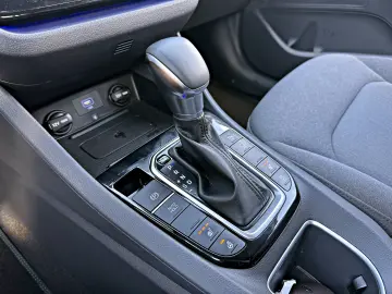 Hyundai IONIQ 1.6 Plug-In Hybrid STYLE