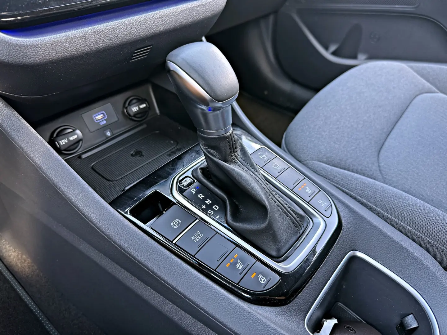 Hyundai IONIQ 1.6 Plug-In Hybrid STYLE