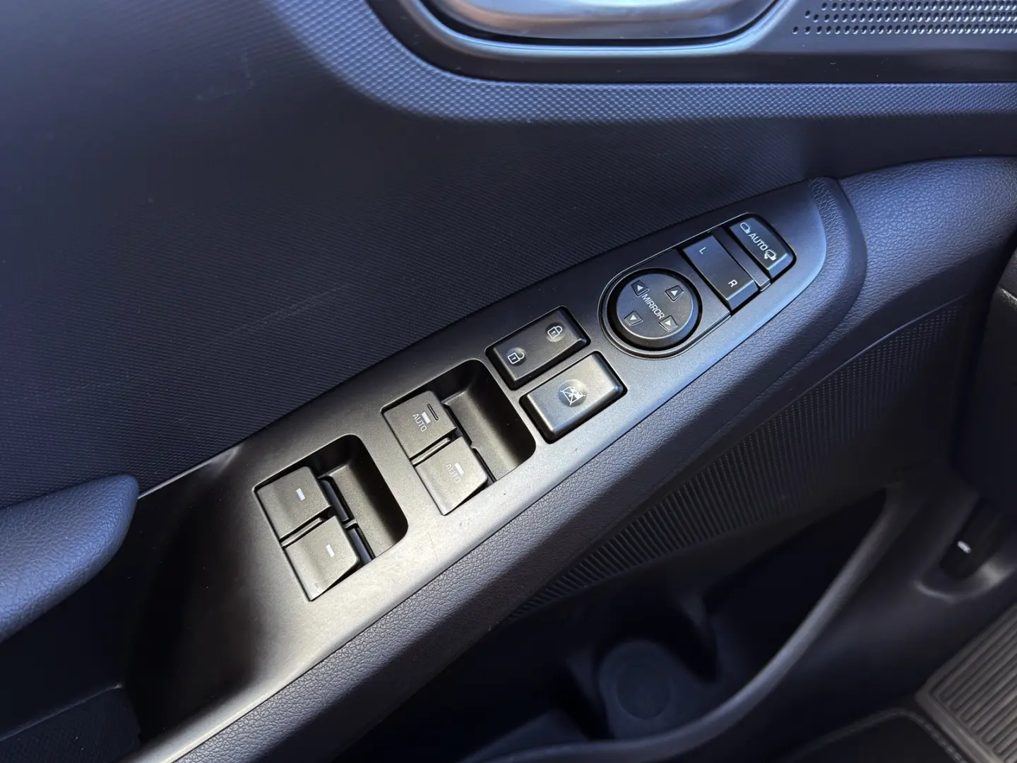 Hyundai IONIQ 1.6 Plug-In Hybrid STYLE