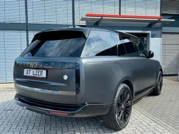 Range Rover P530 SV Autobiography 23
