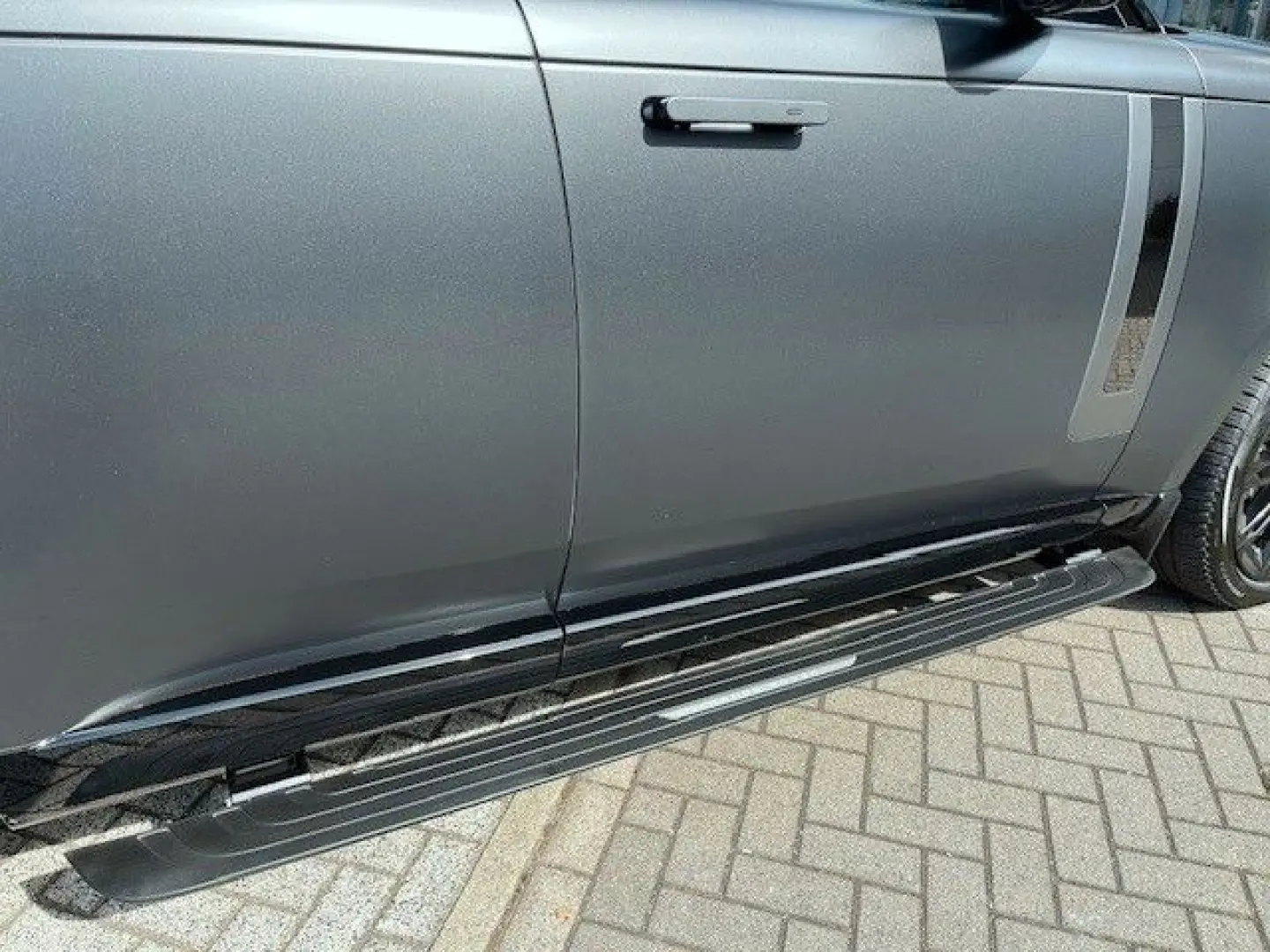 Range Rover P530 SV Autobiography 23