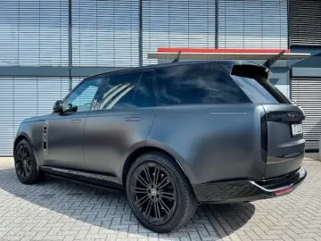 Range Rover P530 SV Autobiography 23