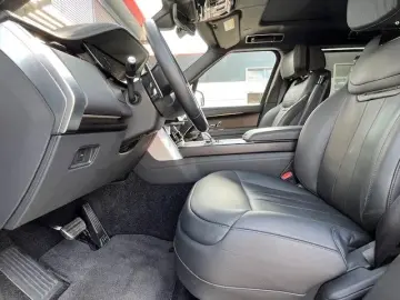 Range Rover P530 SV Autobiography 23