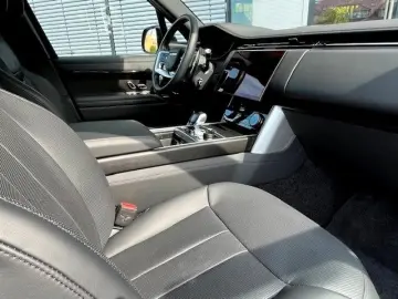 Range Rover P530 SV Autobiography 23