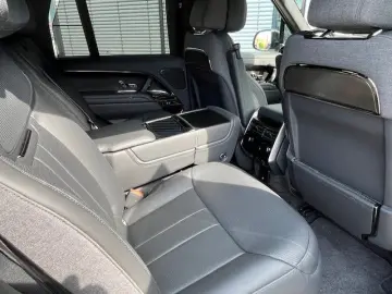 Range Rover P530 SV Autobiography 23