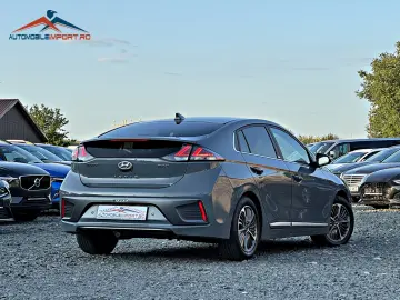 Hyundai IONIQ 1.6 Plug-In Hybrid STYLE