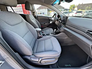 Hyundai IONIQ 1.6 Plug-In Hybrid STYLE