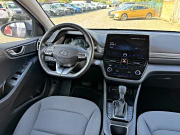 Hyundai IONIQ 1.6 Plug-In Hybrid STYLE