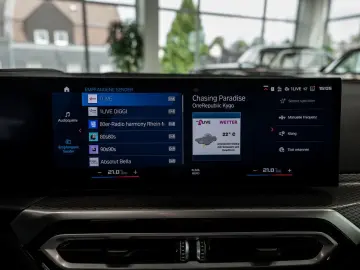 M2 Coupe HUD LED NAVI H/K KAMERA SHZ PDC MEMORY