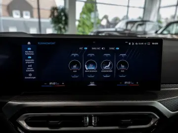M2 Coupe HUD LED NAVI H/K KAMERA SHZ PDC MEMORY