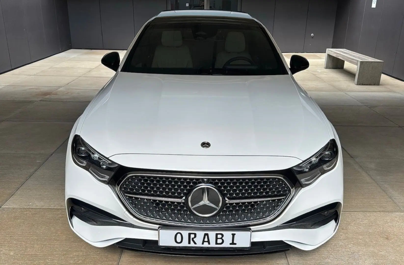 E 200  AMG MY 25 . PANO 360Kam Distr. Superscre