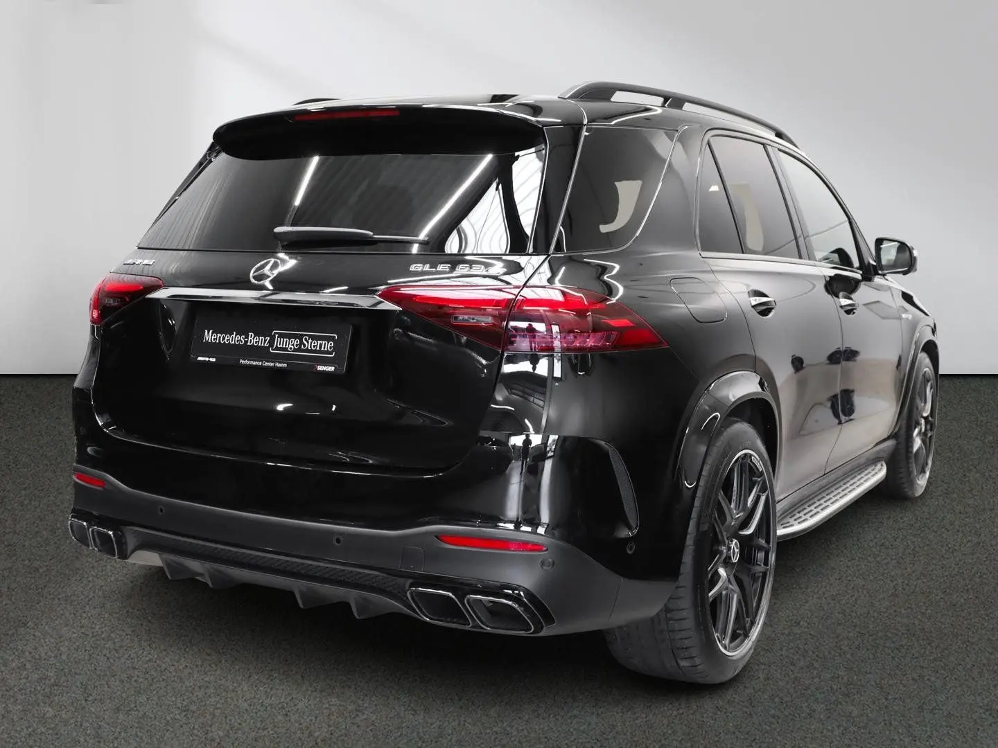GLE 63 AMG S 4M+ Perf.-Abgasanlage Panorama 360°