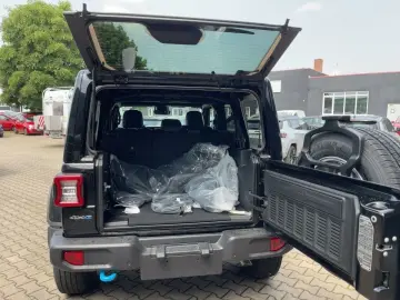 Wrangler 2.0 4x4 SAHARA *LEDERKLIMA*PDC*KAMERA