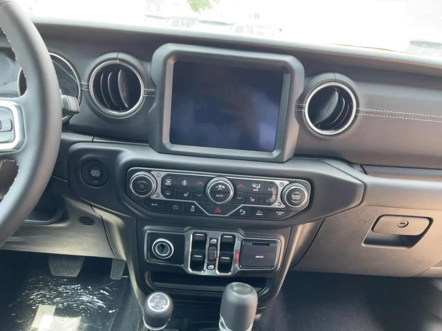 Wrangler 2.0 4x4 SAHARA *LEDERKLIMA*PDC*KAMERA