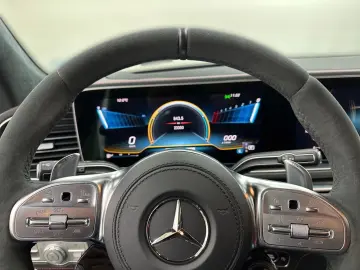GLE 63 S 4M LEDER+HEADUP+AIRMATIC+AHK+STANDHZG