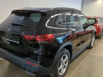 GLA 250 e 8G-DCT MBUX AHK Ambiente Kam Distronic