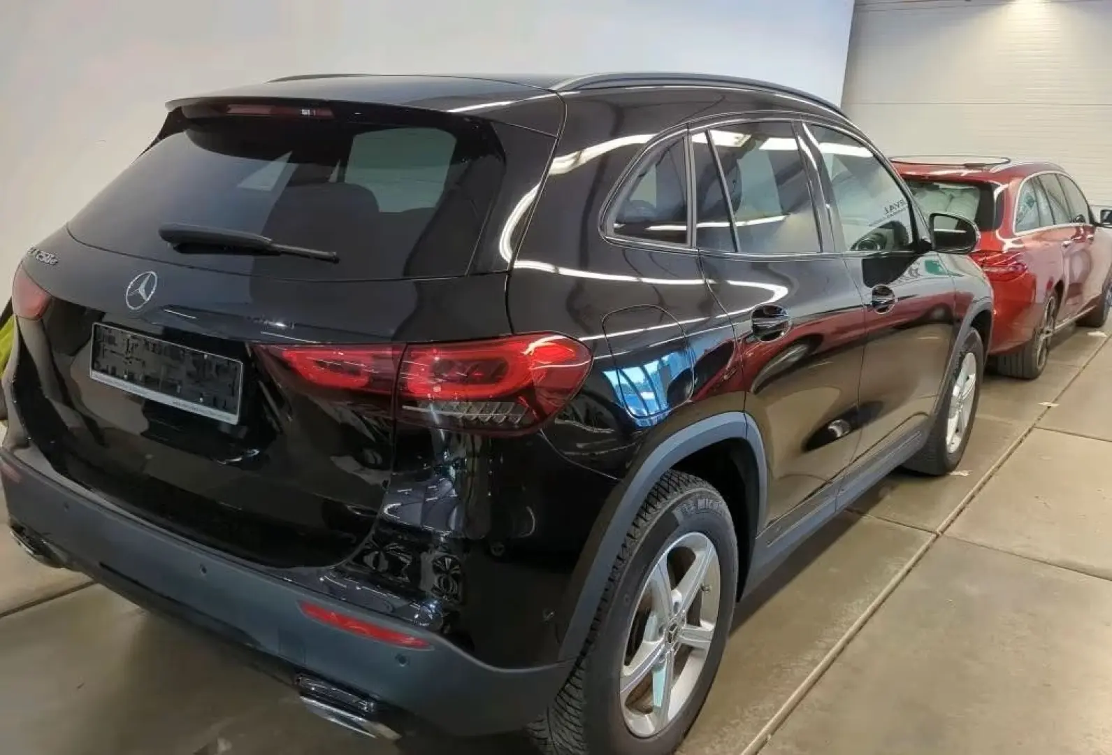 GLA 250 e 8G-DCT MBUX AHK Ambiente Kam Distronic