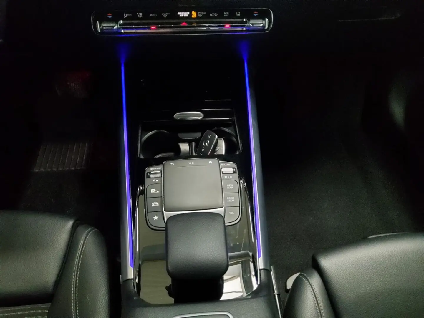 GLA 250 e Progressive T-Leder Navi LED RFK Shz