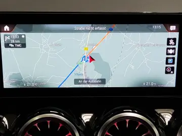 GLA 250 e Progressive T-Leder Navi LED RFK Shz