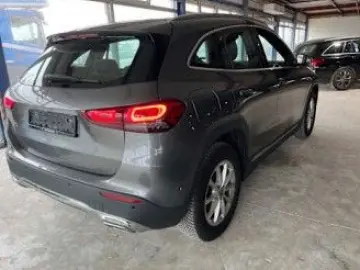 GLA 250 e Pano Distronic+ Kam Widescreen Burm