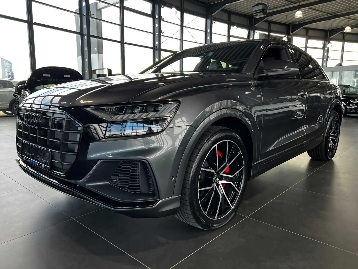 Q8 60 TFSI e 3.0 quattro SSD+NAV+elekt.Sitze+LED