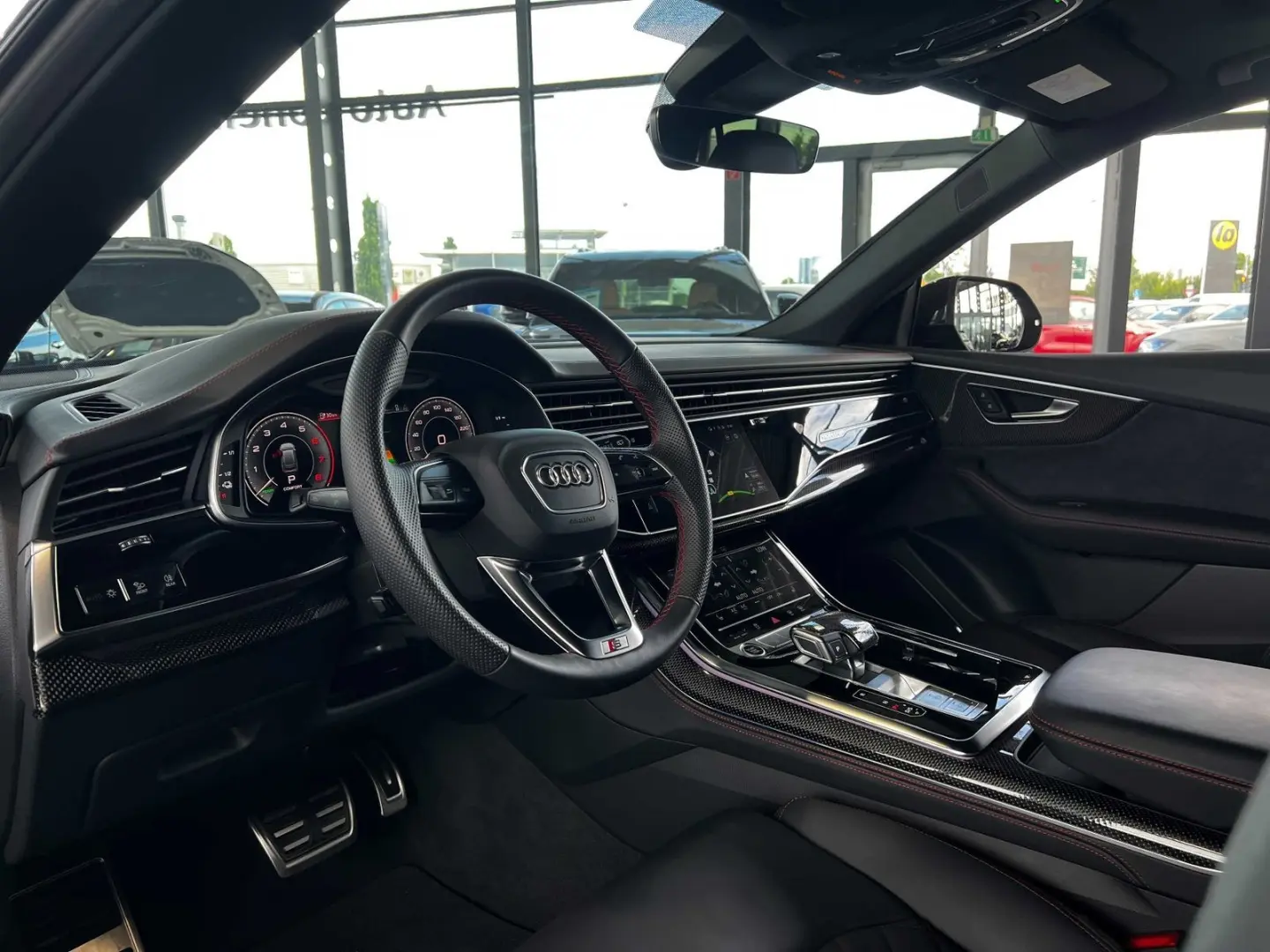 Q8 60 TFSI e 3.0 quattro SSD+NAV+elekt.Sitze+LED