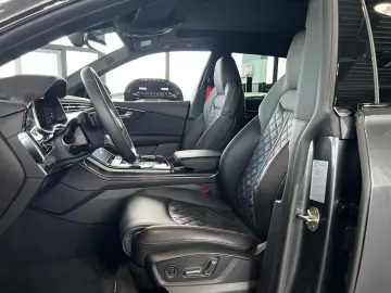 Q8 60 TFSI e 3.0 quattro SSD+NAV+elekt.Sitze+LED