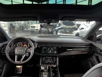 Q8 60 TFSI e 3.0 quattro SSD+NAV+elekt.Sitze+LED