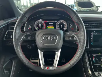 Q8 60 TFSI e 3.0 quattro SSD+NAV+elekt.Sitze+LED