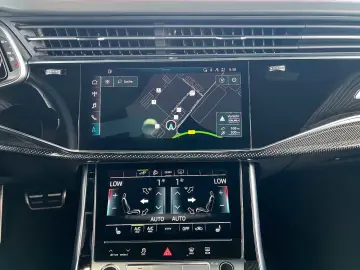 Q8 60 TFSI e 3.0 quattro SSD+NAV+elekt.Sitze+LED