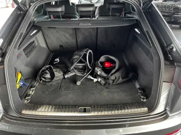 Q8 60 TFSI e 3.0 quattro SSD+NAV+elekt.Sitze+LED