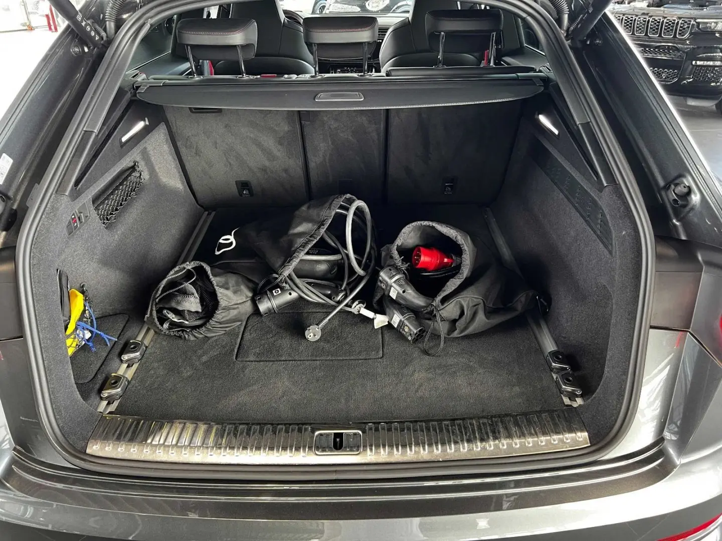 Q8 60 TFSI e 3.0 quattro SSD+NAV+elekt.Sitze+LED